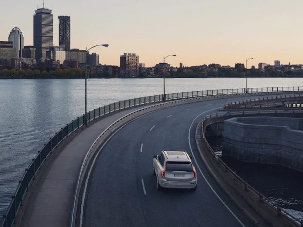 Volvo XC90 Momentu Pro