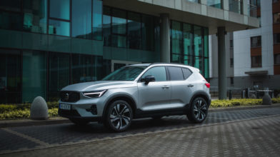 Volvo XC40 szare